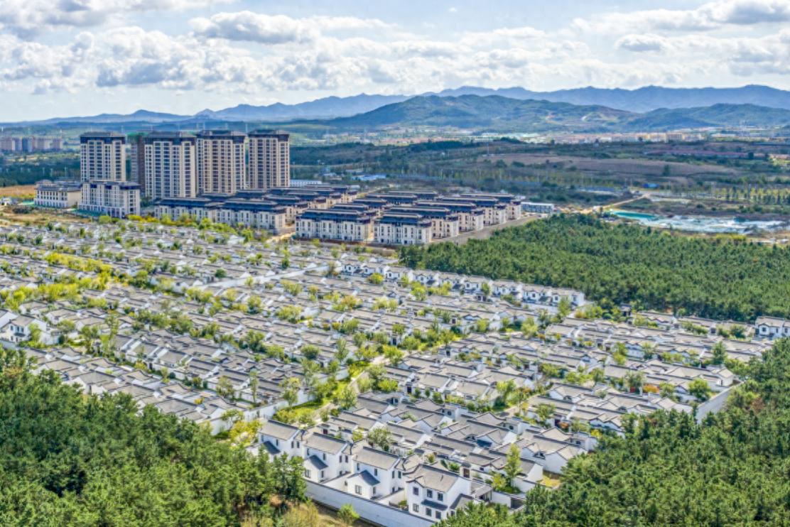 城投聽海林居社群啟幕，開啟業(yè)主多彩生活新篇！